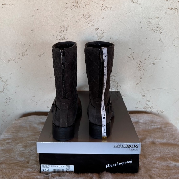 NWT Aquatalia "Shannon" Weatherproof Suede Quilted Boots - Asphalt Grey 9.5M NIB - Picture 9 of 9